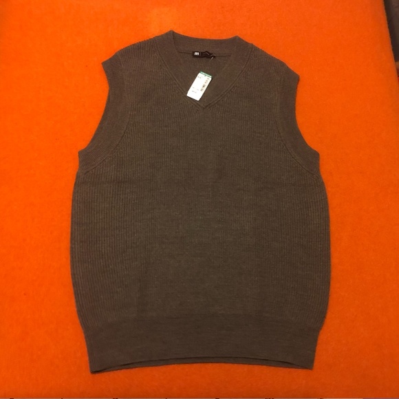 Light brown merino wool V-neck ribbed grandpa chic vest NWT - Picture 2 of 5